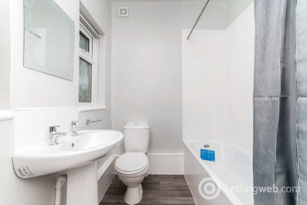 Property to rent in Queens Road, Beeston, Nottingham, NG9 1JA