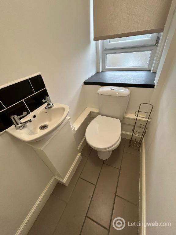 Property to rent in Park Avenue, East End, Dundee, DD4