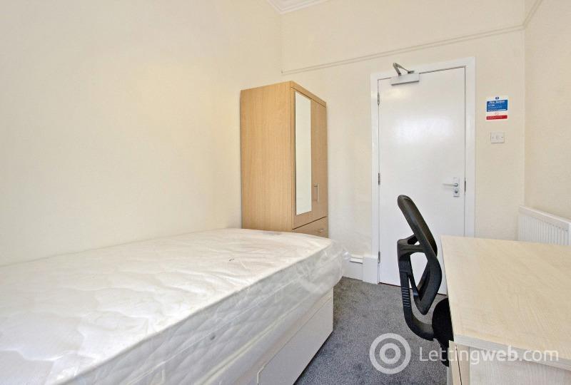 Property to rent in Meadowside, City Centre, Dundee, DD1