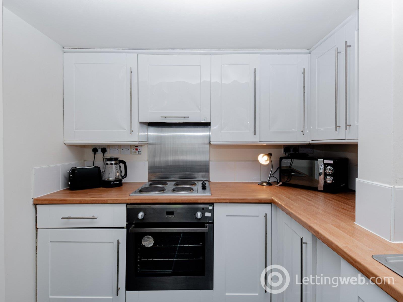 Property to rent in Lochee Road, West End, Dundee, DD2