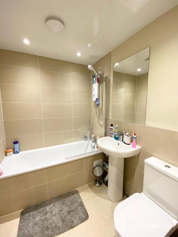 Property to rent in Forfar Road, Stobswell, Dundee, DD4