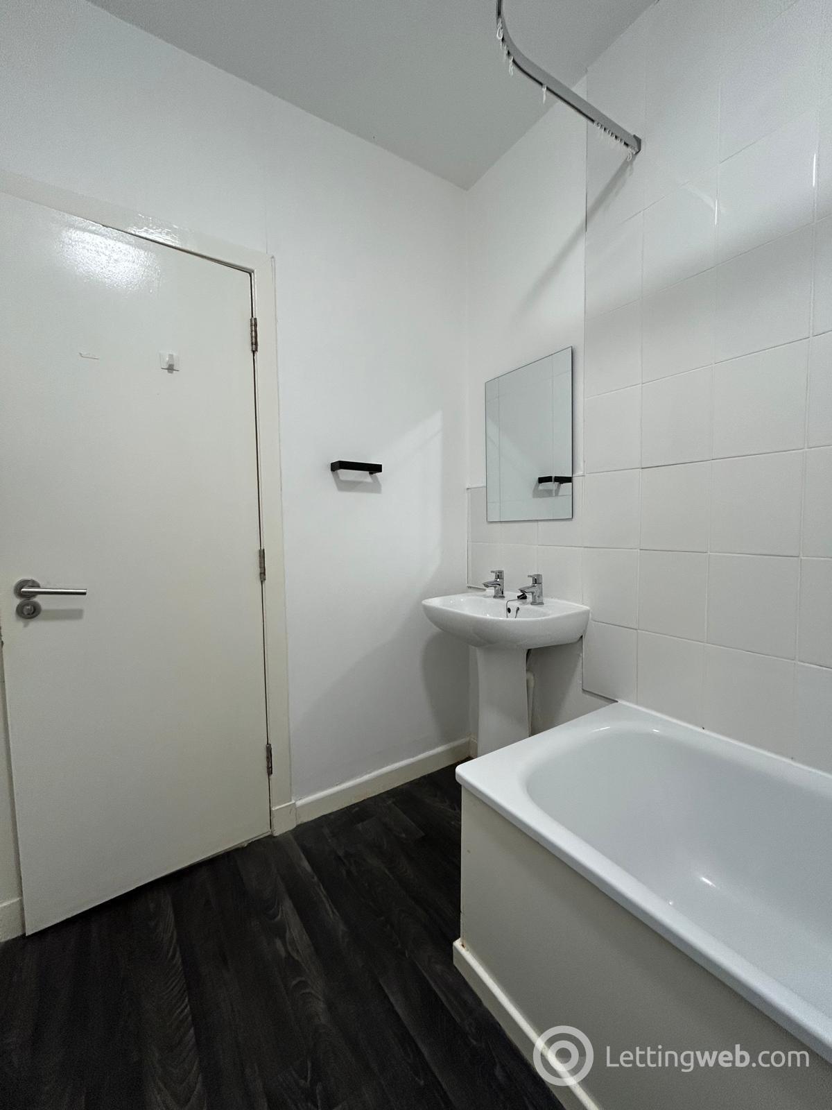 Property to rent in Pitfour Street, Dundee, DD2