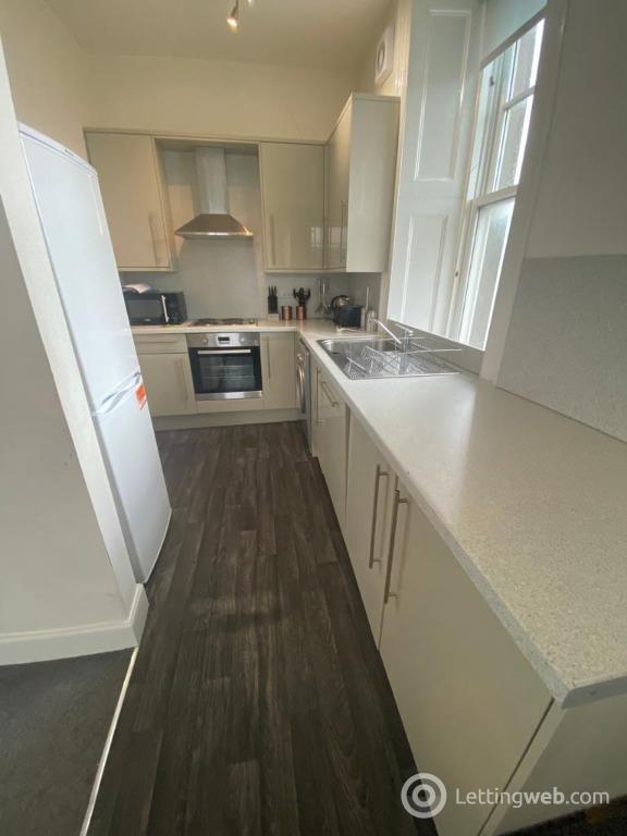 Property to rent in Nethergate, Dundee, DD1