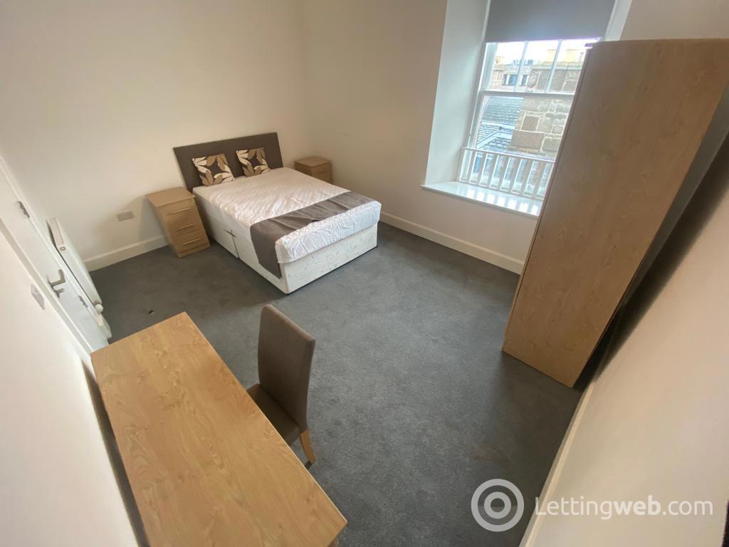 Property to rent in Nethergate, Dundee, DD1