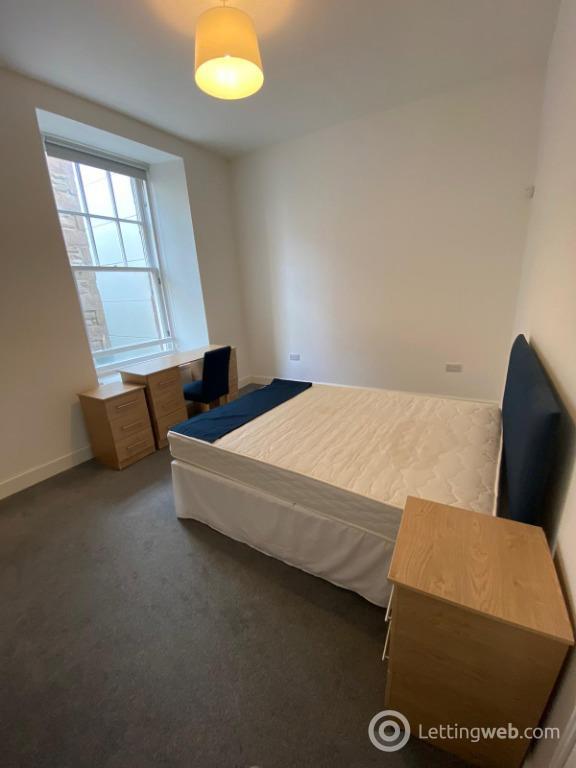 Property to rent in Nethergate, Dundee, DD1