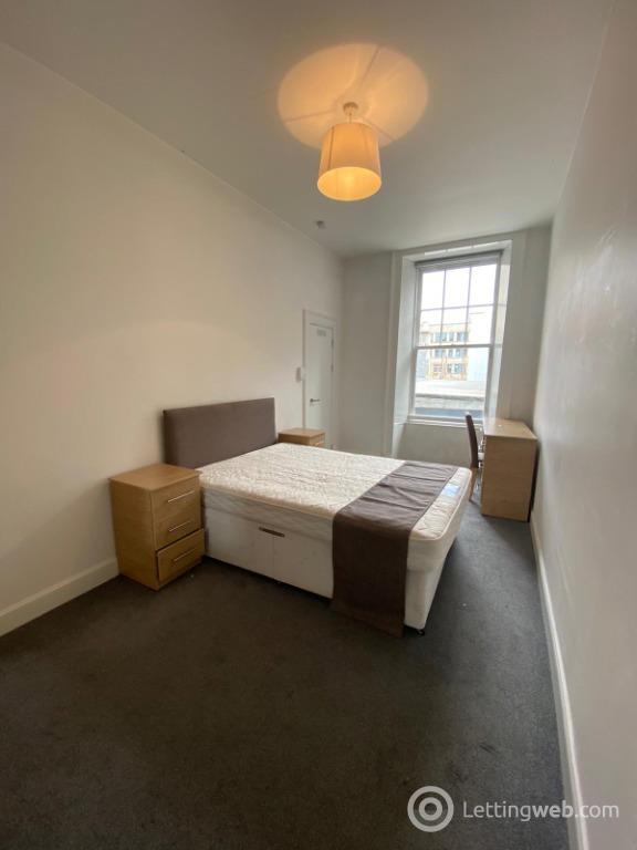 Property to rent in Nethergate, Dundee, DD1