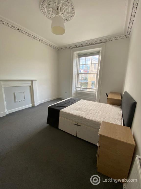 Property to rent in Nethergate, Dundee, DD1