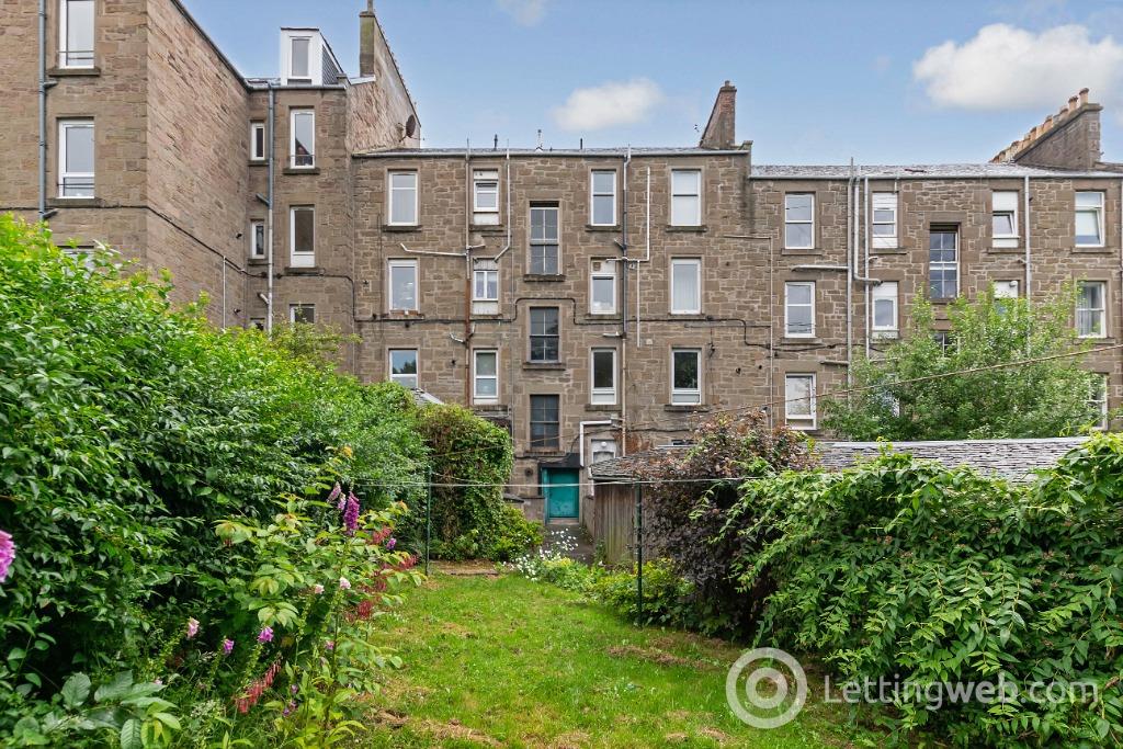 Property to rent in Forfar Road, Dundee, DD4
