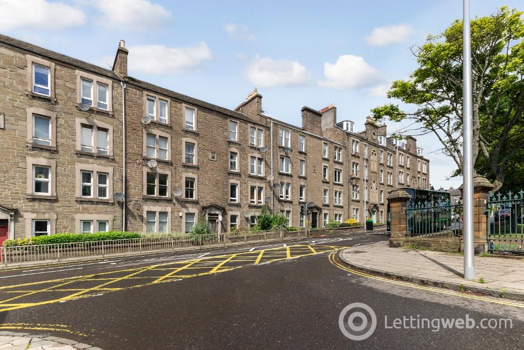 Property to rent in Forfar Road, Dundee, DD4