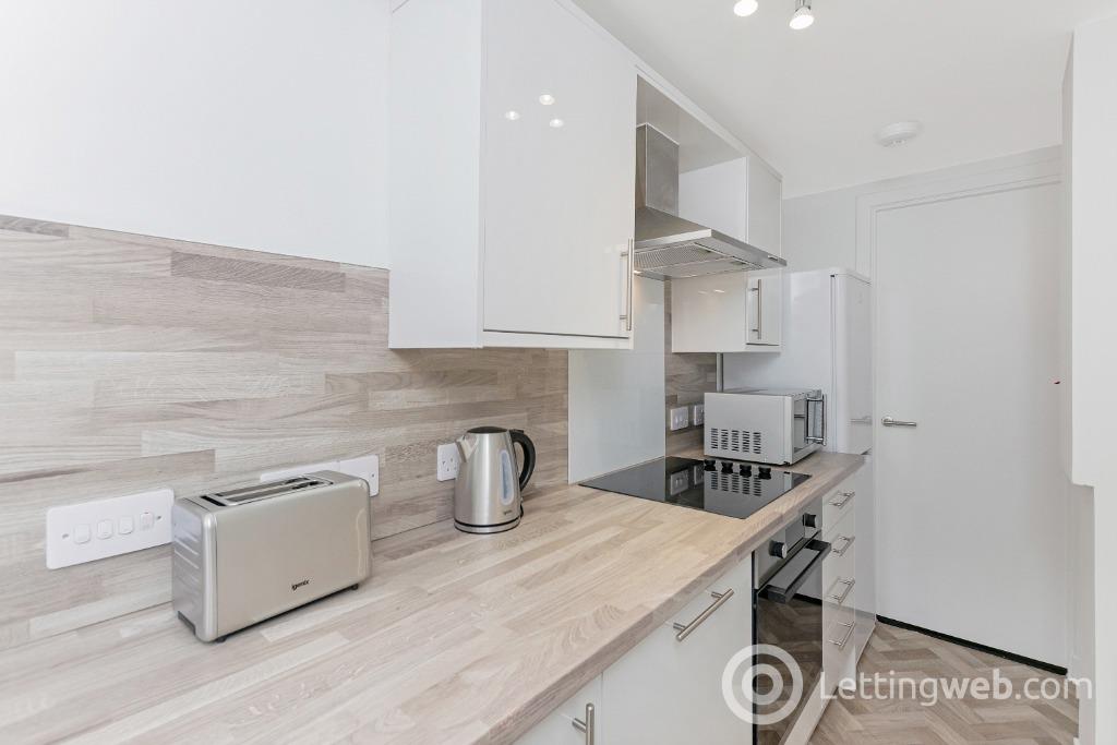 Property to rent in Forfar Road, Dundee, DD4