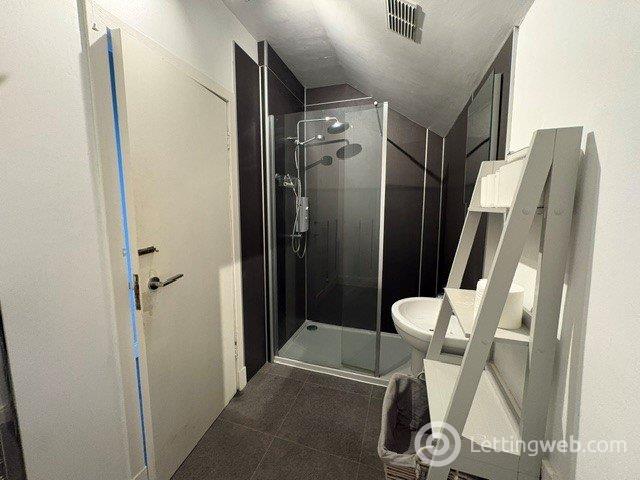 Property to rent in Victoria Road, Dundee, DD1