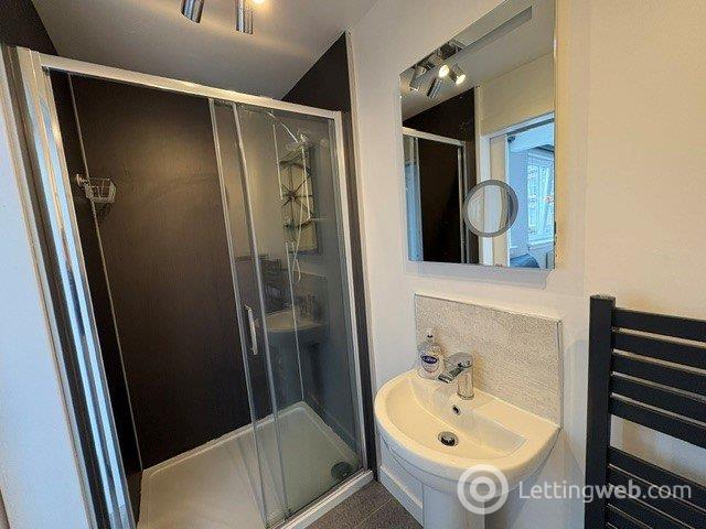 Property to rent in Victoria Road, Dundee, DD1