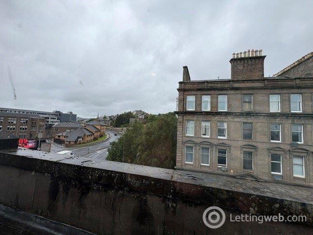 Property to rent in Victoria Road, Dundee, DD1