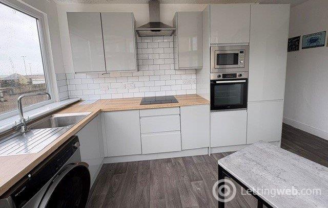 Property to rent in Victoria Road, Dundee, DD1