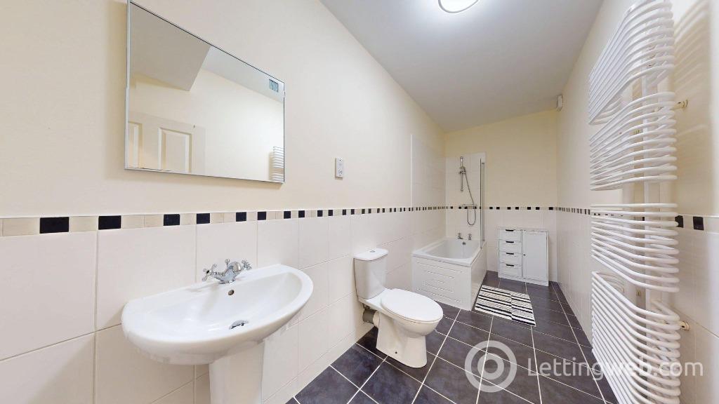 Property to rent in Union Glen, City Centre, Aberdeen, AB11 6ER