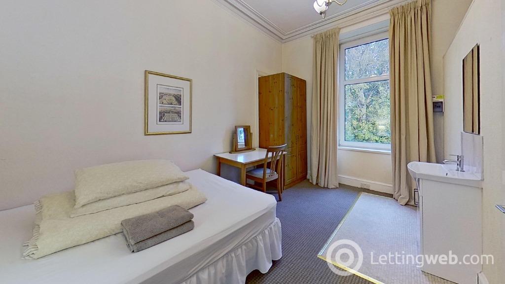 Property to rent in Holburn Street, Holburn, Aberdeen, AB10 7LJ