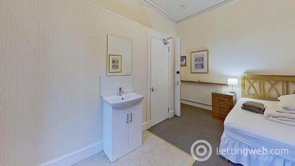 Property to rent in Holburn Street, Holburn, Aberdeen, AB10 7LJ