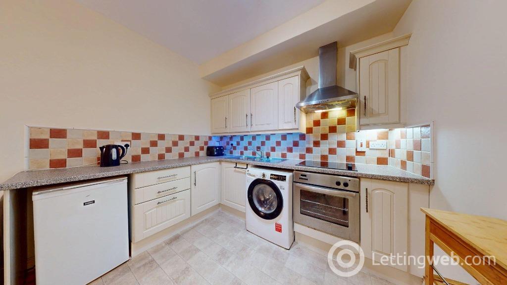 Property to rent in Union Glen, City Centre, Aberdeen, AB11 6ER