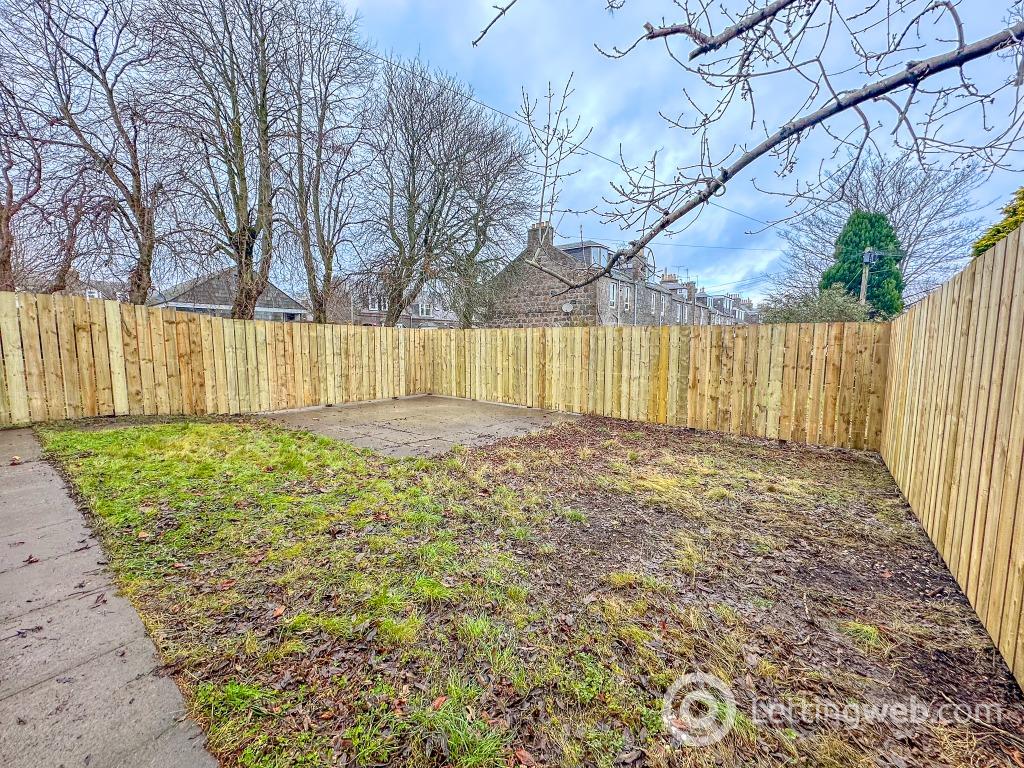 Property to rent in View Terrace, Rosemount, Aberdeen, AB25 2RR