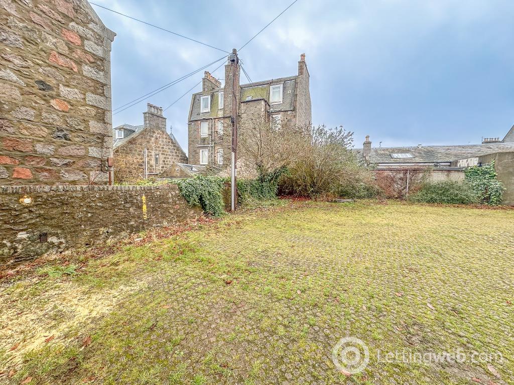 Property to rent in View Terrace, Rosemount, Aberdeen, AB25 2RR