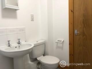 Property to rent in George Street, City Centre, Aberdeen, AB25 3XQ