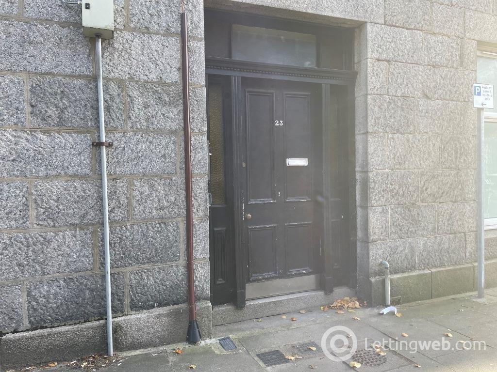 Property to rent in Wallfield Place, Rosemount, Aberdeen, AB25 2JR