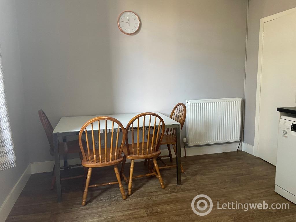 Property to rent in Wallfield Place, Rosemount, Aberdeen, AB25 2JR