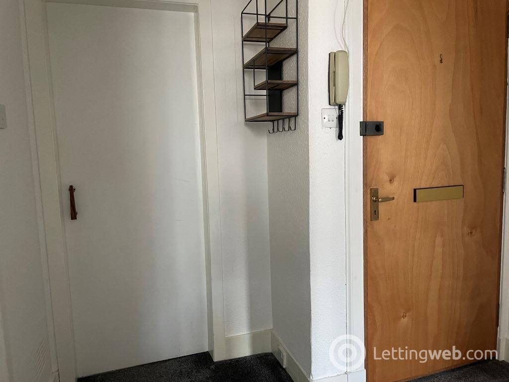 Property to rent in Wallfield Place, Rosemount, Aberdeen, AB25 2JR
