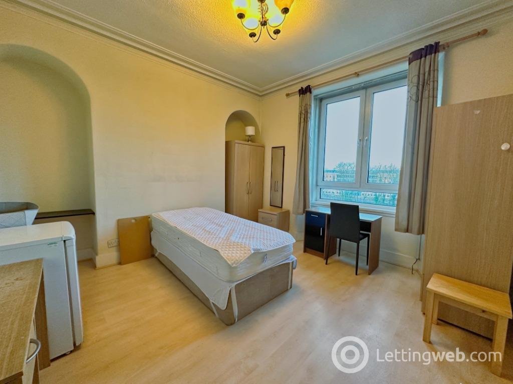 Property to rent in Menzies Road, Torry, Aberdeen, AB11 7DG