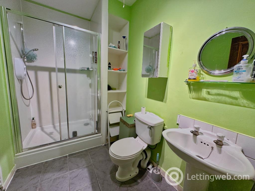 Property to rent in Menzies Road, Torry, Aberdeen, AB11 7DG