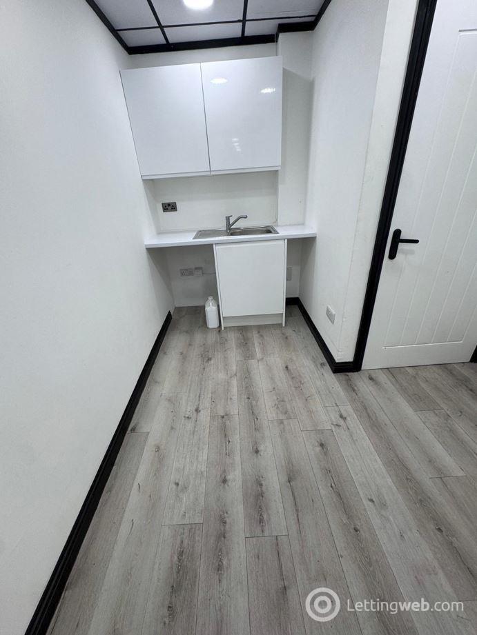 Property to rent in Harrisons Sweet Treats, 630 Cathcart Road, Glasgow, G42 8AA