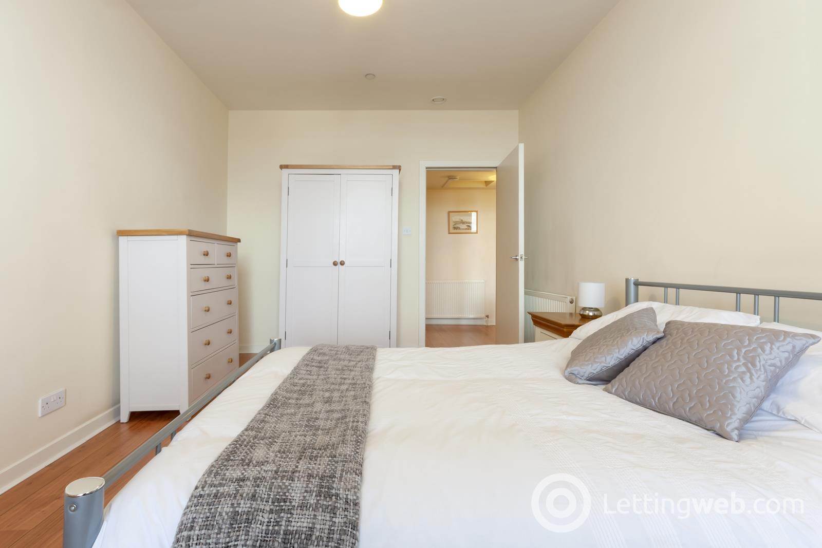 Property to rent in 164 Market Street, Aberdeen, AB11 5PP