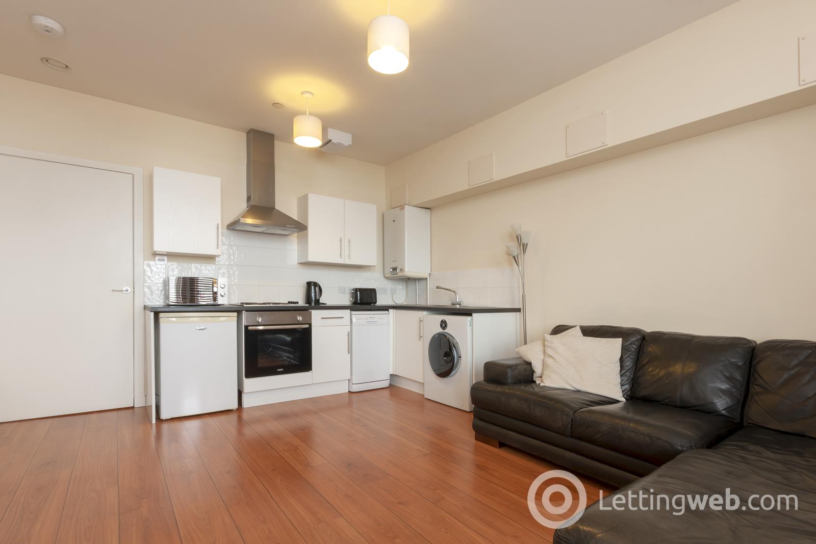 Property to rent in 164 Market Street, Aberdeen, AB11 5PP