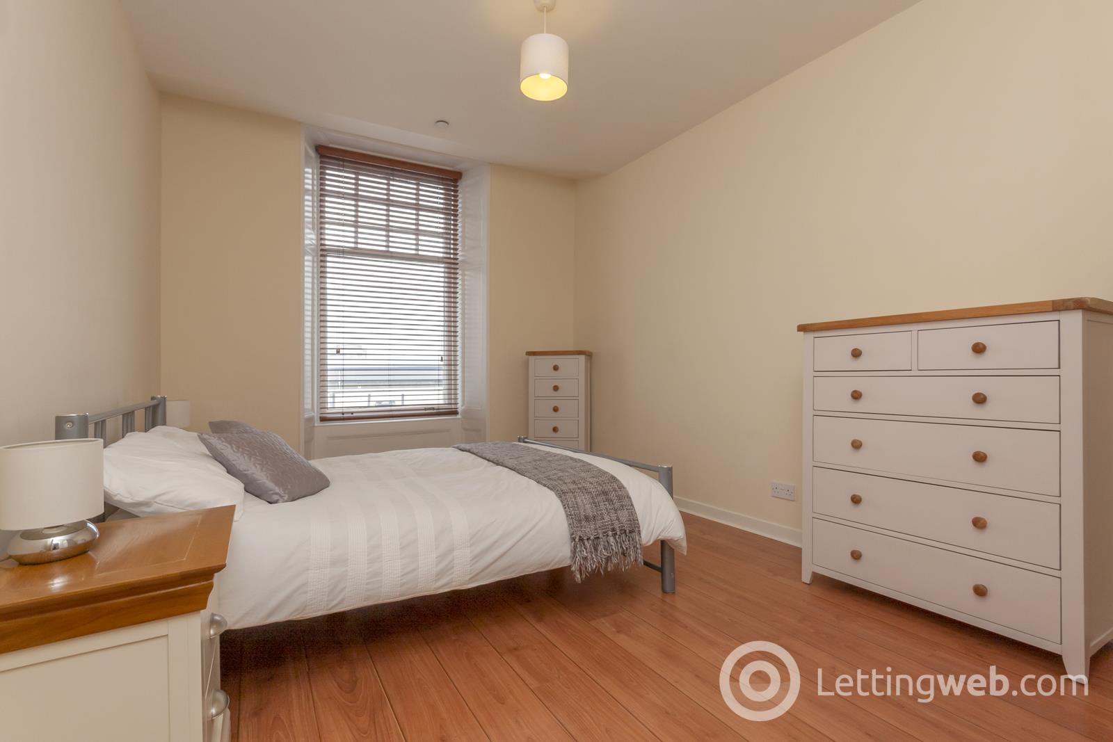 Property to rent in 164 Market Street, Aberdeen, AB11 5PP