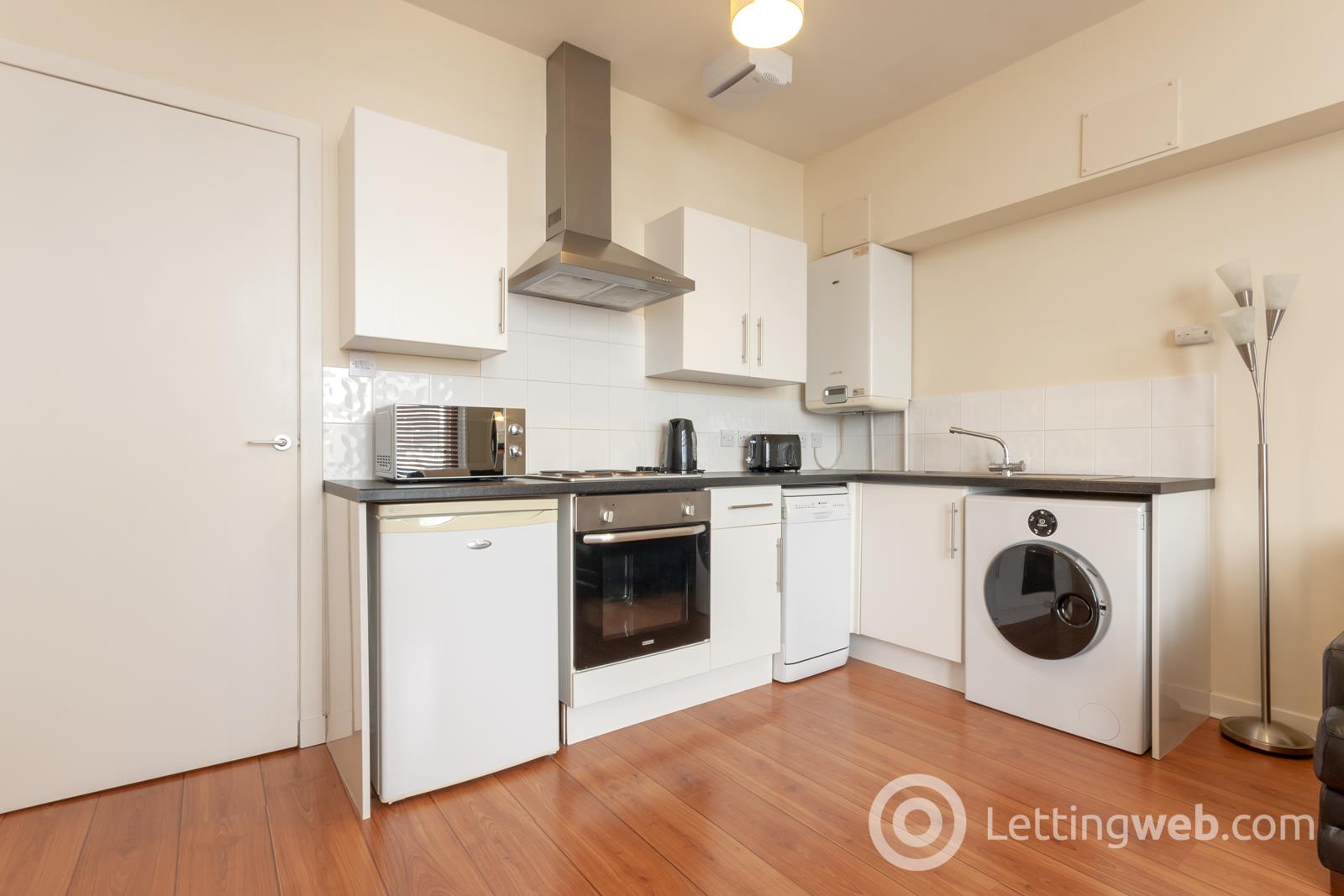 Property to rent in 164 Market Street, Aberdeen, AB11 5PP