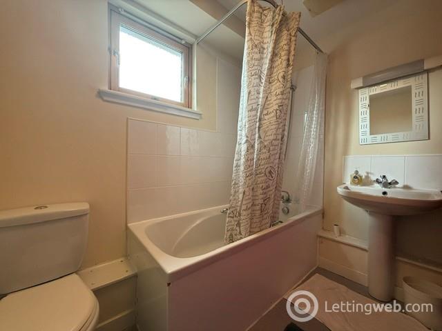 Property to rent in Horsewater Wynd, City Centre, Dundee, DD1 5DU