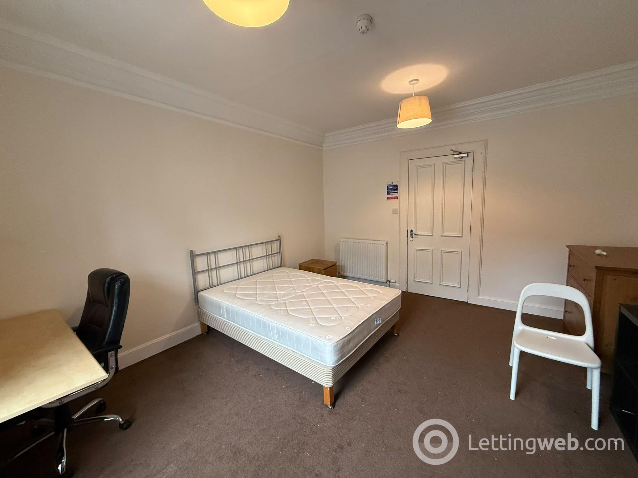 Property to rent in Perth Road, Dundee