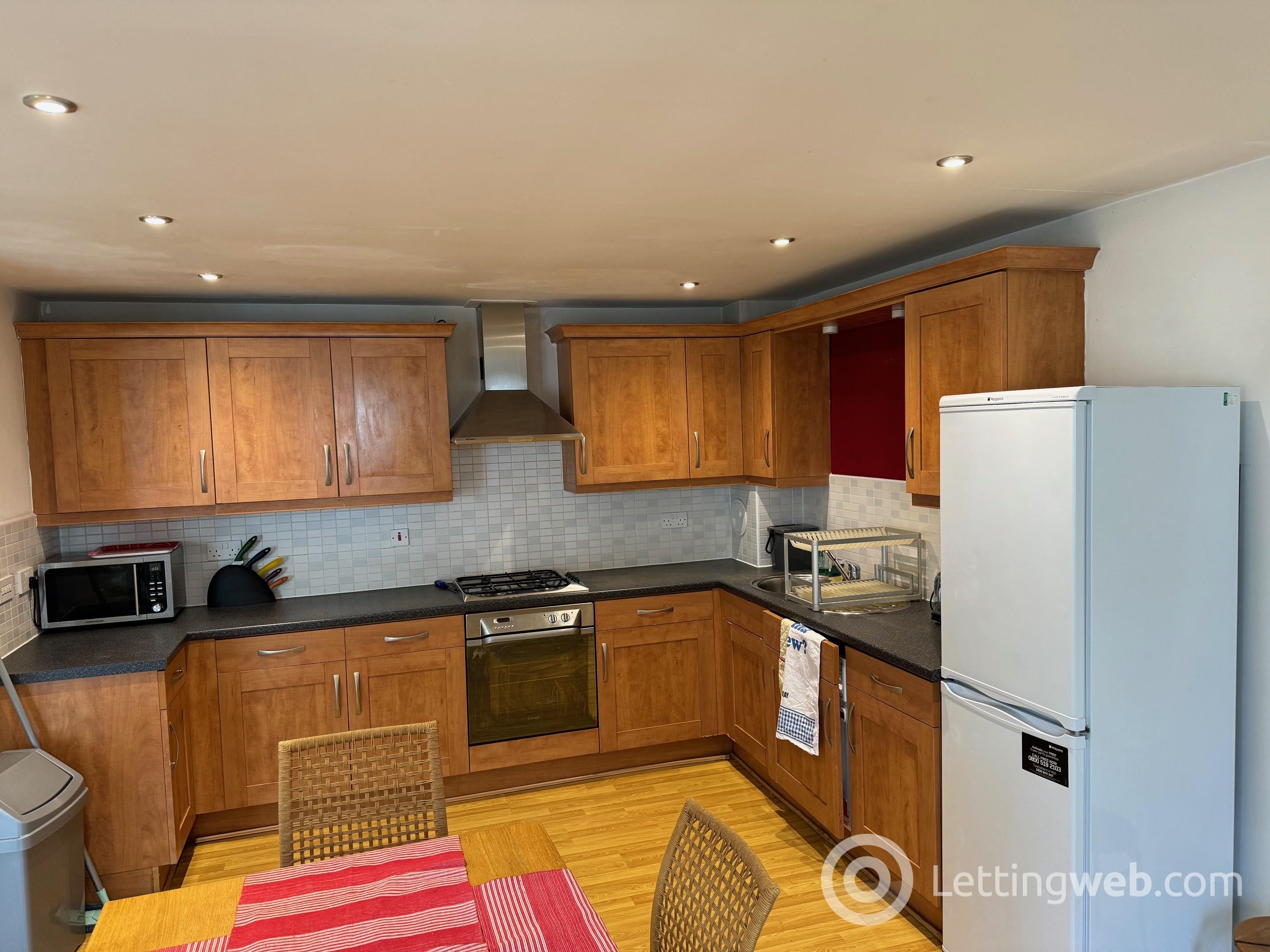 Property to rent in Cables Wynd