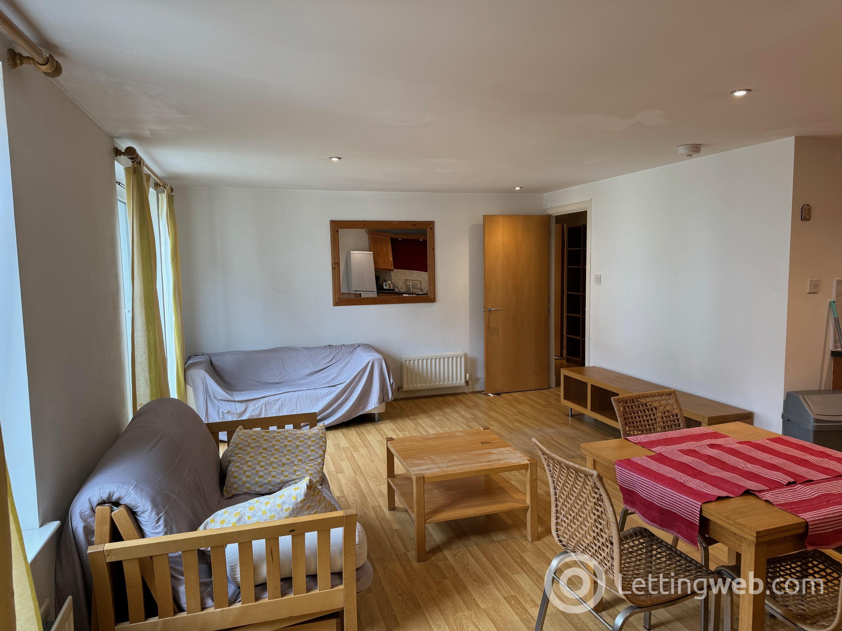 Property to rent in Cables Wynd