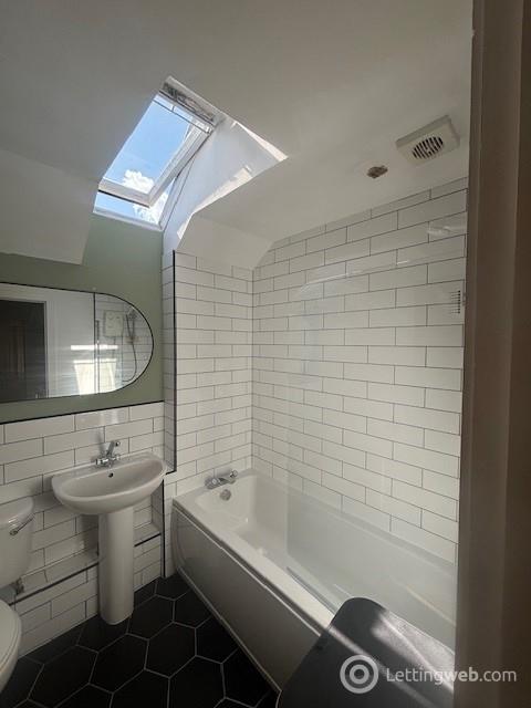 Property to rent in St. Andrews Close, West Linton