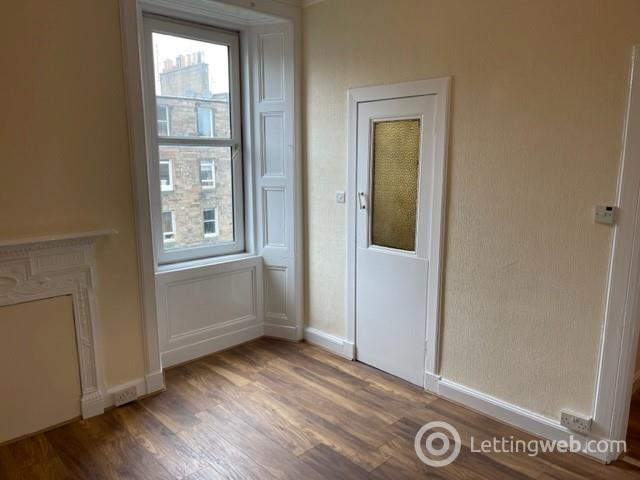 Property to rent in 14 Dalgety Street