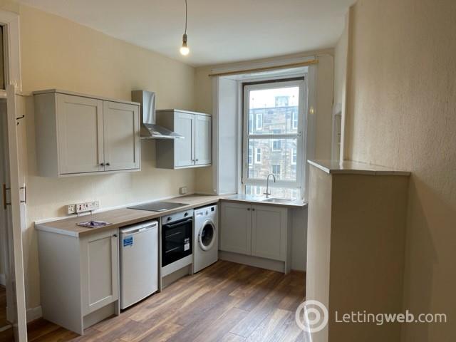 Property to rent in 14 Dalgety Street