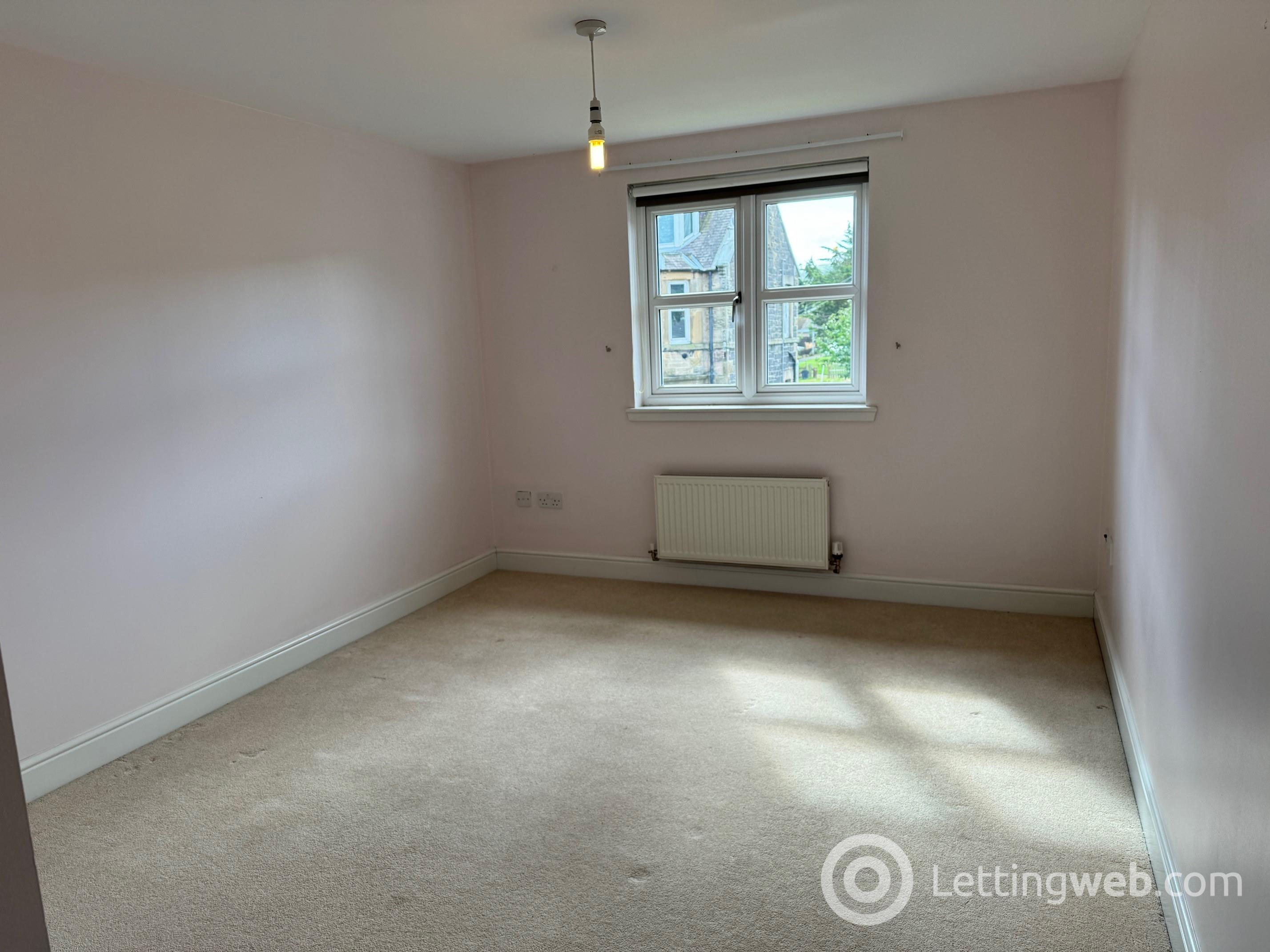 Property to rent in 3 Dyers Close