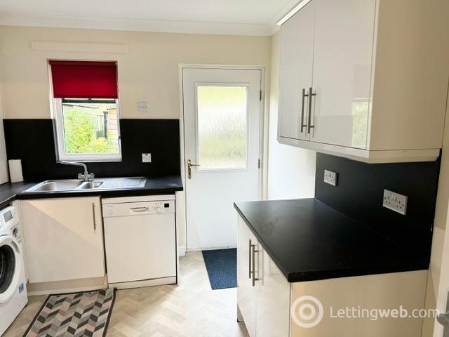 Property to rent in 6 Lower Valleyfield View, Penicuik, EH26 8NT