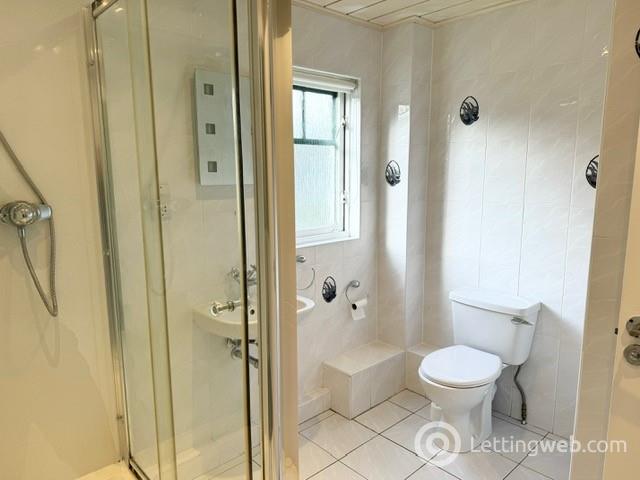 Property to rent in 6 Lower Valleyfield View, Penicuik, EH26 8NT