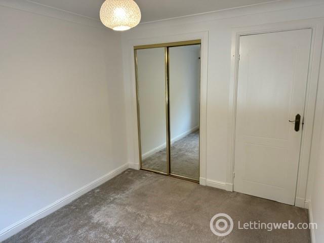 Property to rent in 6 Lower Valleyfield View, Penicuik, EH26 8NT