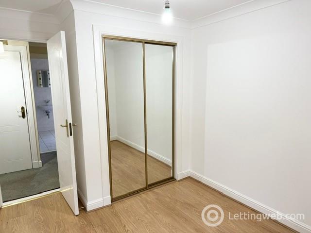 Property to rent in 6 Lower Valleyfield View, Penicuik, EH26 8NT