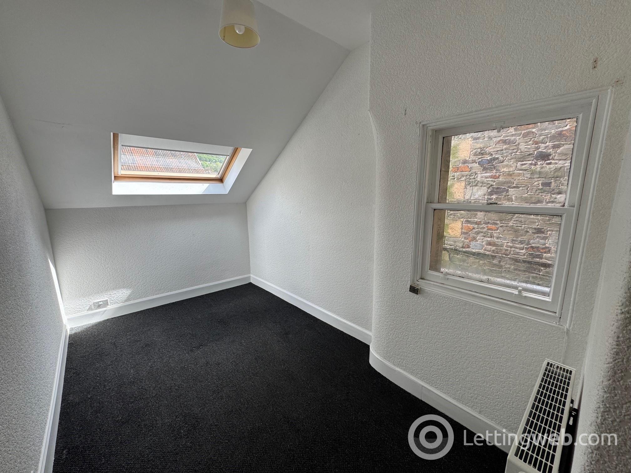 Property to rent in 38a Bank Street, Galashiels