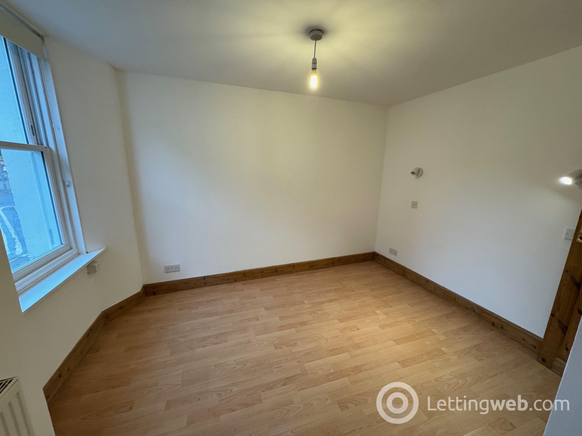 Property to rent in 11 Biggiesknowe, Peebles, EH45 8HS