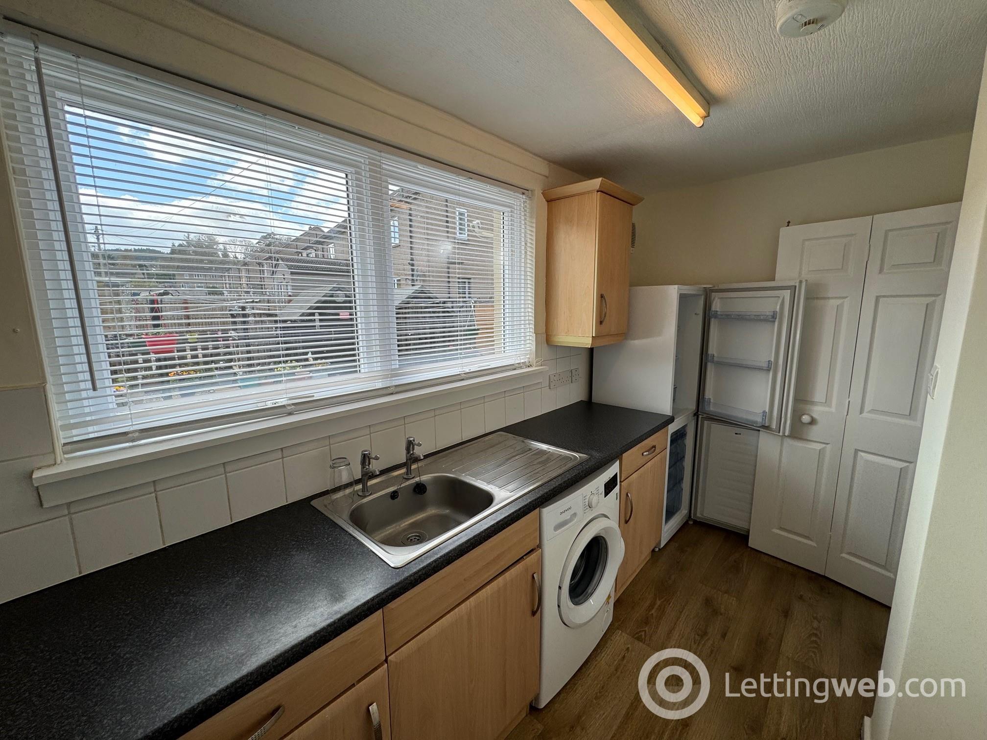 Property to rent in 6 Whitehaugh Avenue, Peebles, EH45 9AF